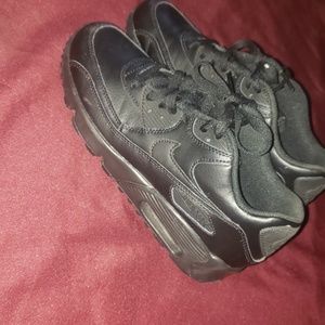 Nike Shoes - Nike AirMAX Nike Shoes - Nike AirMAX